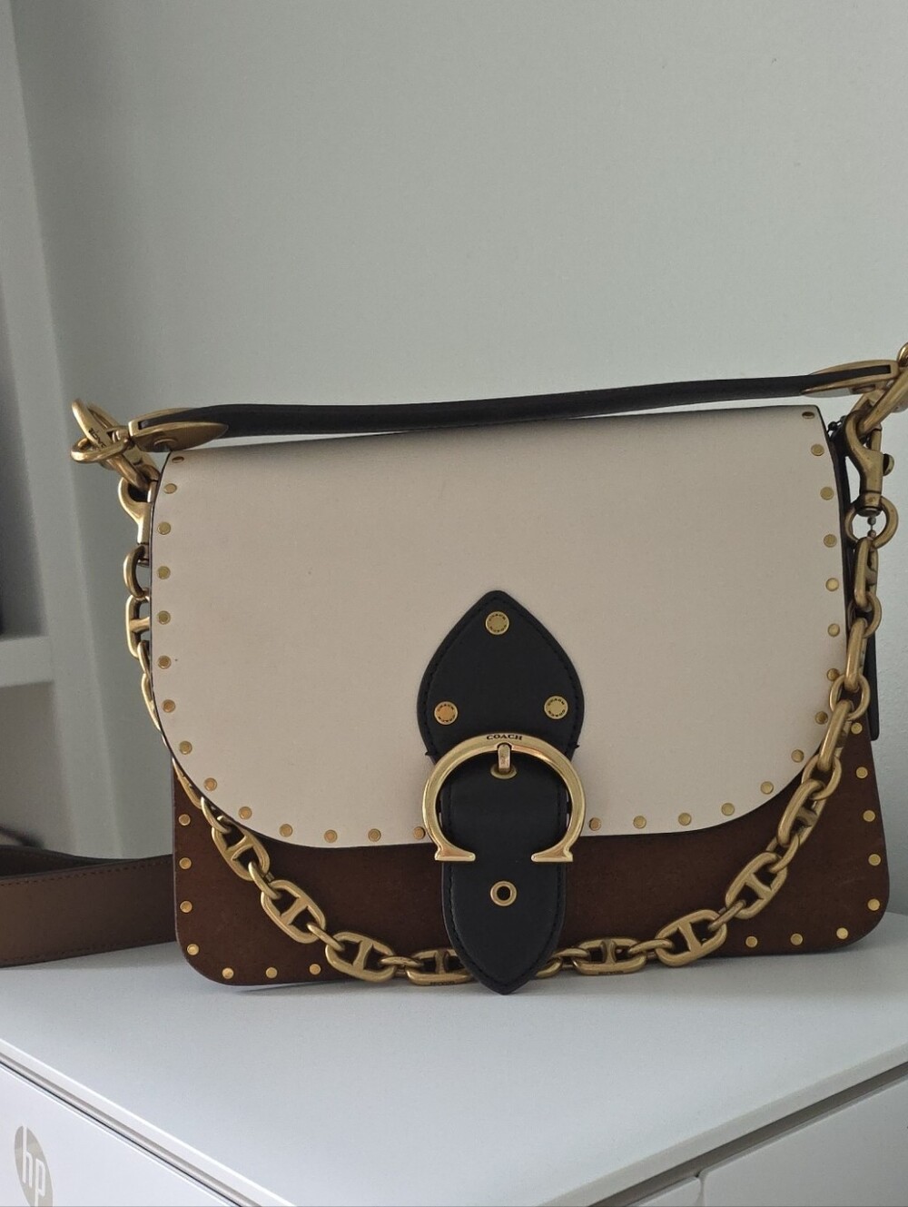 Coach Two-Tone Cream and Brown Leather Bag with Branded Gold Chain Accent - Picture 2 of 8